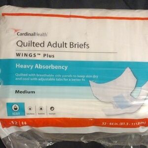 Quilted Adult Briefs - Medium, White​​